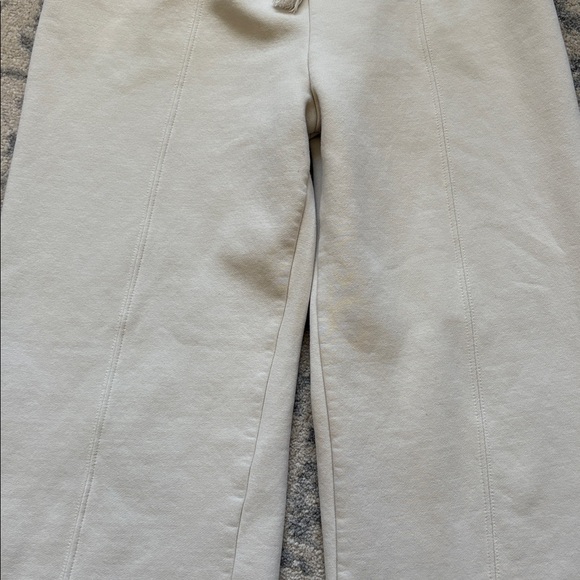 Zara Cozy Cream Sweatpants - Picture 5 of 13